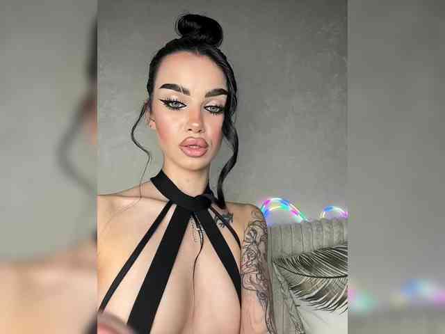 EvaDesire Live Webcam on BongaCams