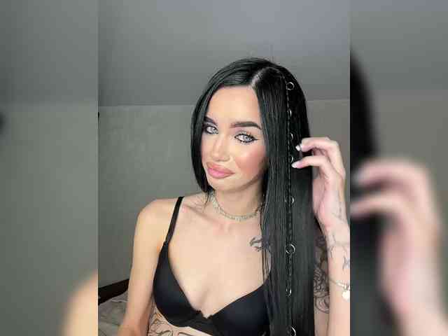 EvaDesire Live Webcam on BongaCams