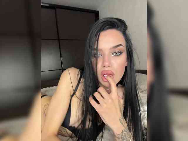 EvaDesire Live Webcam on BongaCams