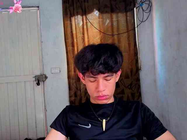 JacobWolfBlack Live Webcam on BongaCams