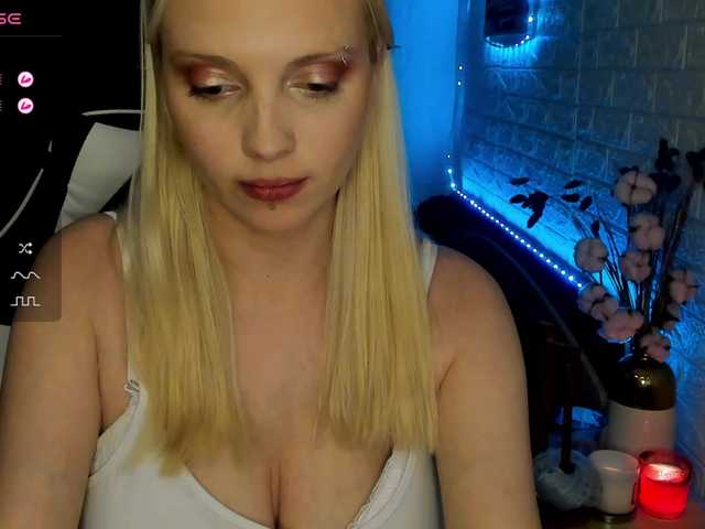 AmelieAndersen webcam