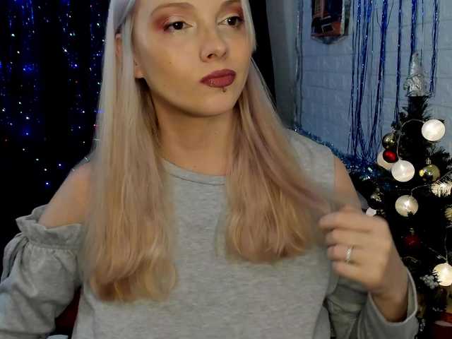 AmelieAndersen's BongaCams show and profile