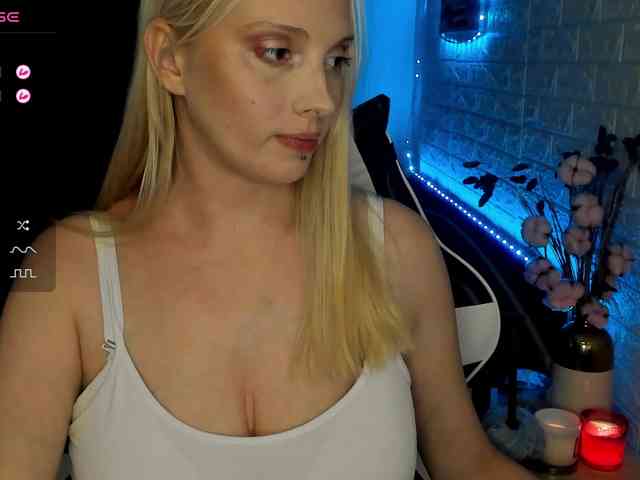 AmelieAndersen webcam