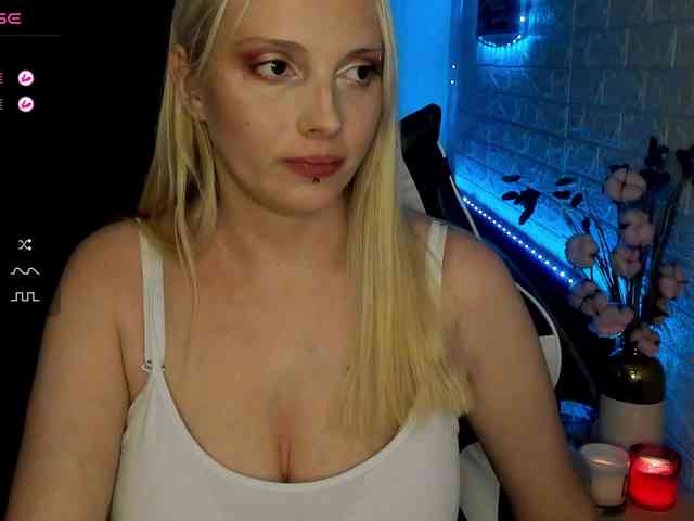 AmelieAndersen webcam