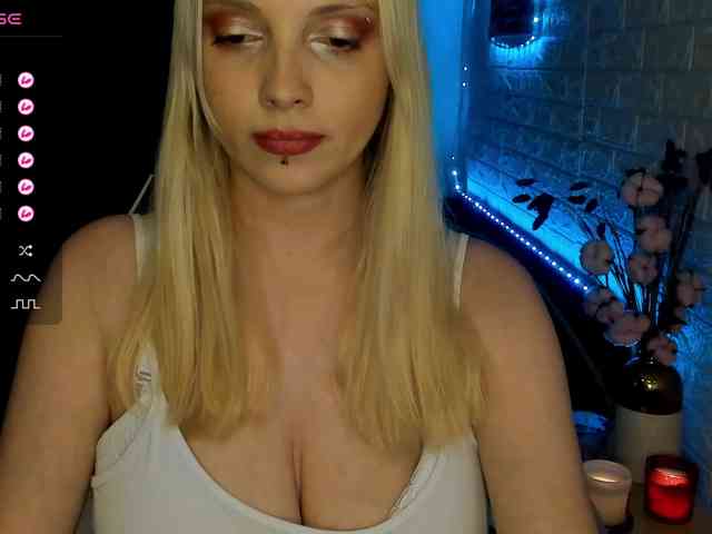 AmelieAndersen webcam