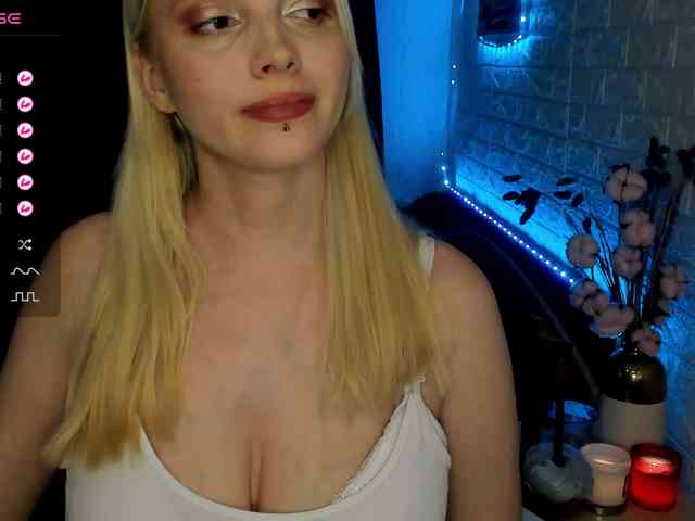 AmelieAndersen webcam