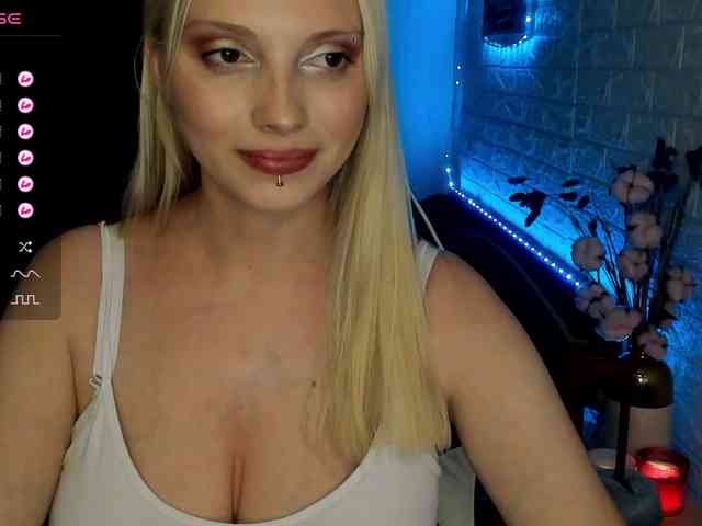 AmelieAndersen webcam