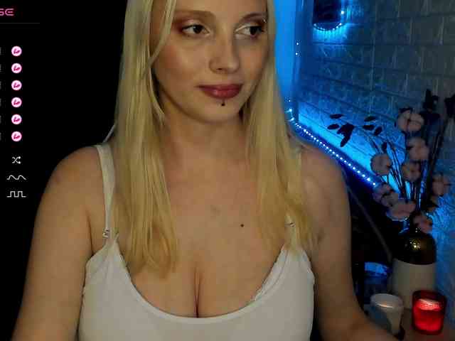 AmelieAndersen webcam