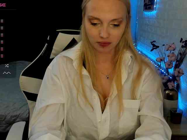 AmelieAndersen webcam