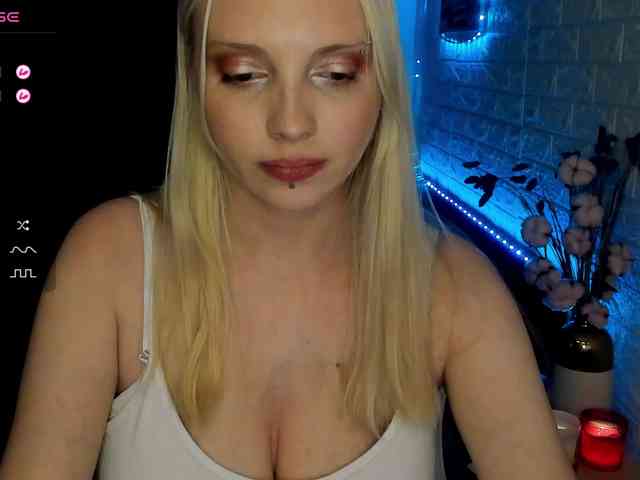 AmelieAndersen webcam