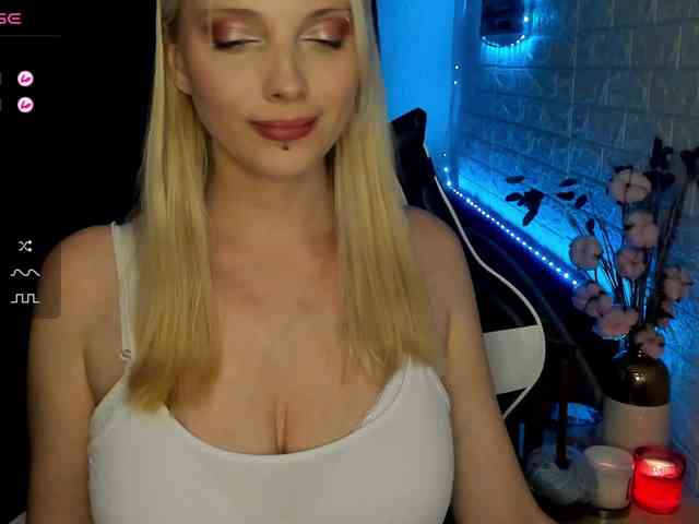 AmelieAndersen webcam