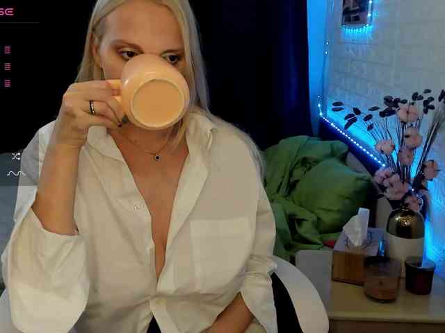 AmelieAndersen webcam