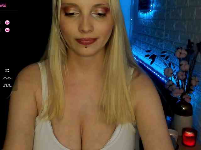 AmelieAndersen webcam