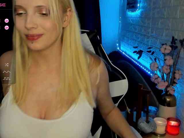 AmelieAndersen webcam