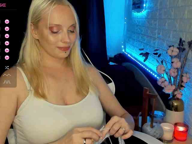 AmelieAndersen webcam