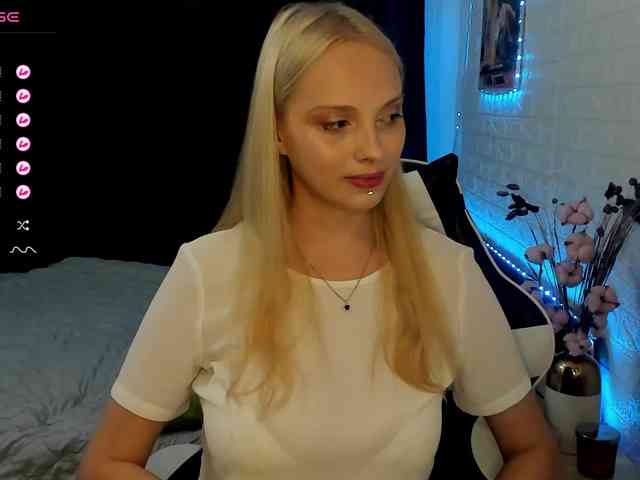 AmelieAndersen webcam