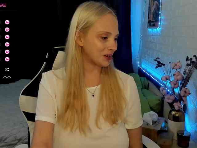 AmelieAndersen webcam
