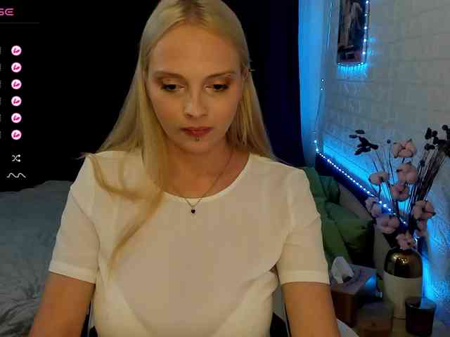 AmelieAndersen webcam