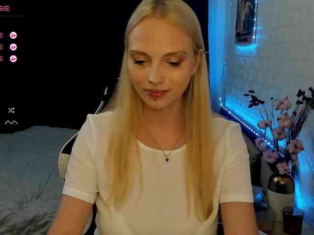 AmelieAndersen webcam