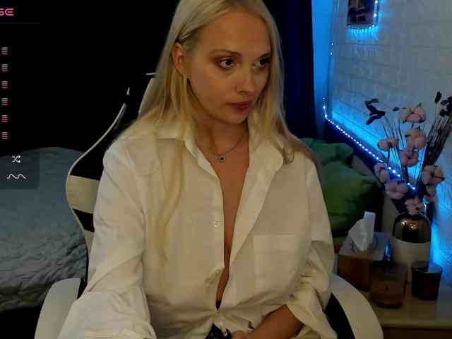 AmelieAndersen webcam