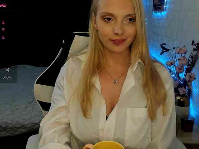 AmelieAndersen webcam