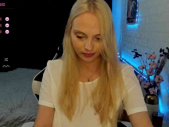 AmelieAndersen webcam