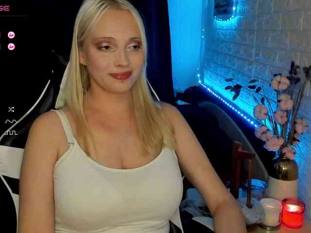 AmelieAndersen webcam