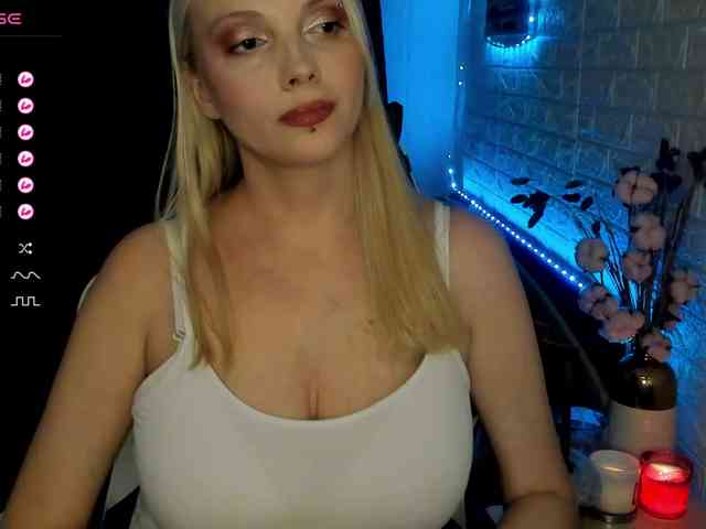 AmelieAndersen webcam