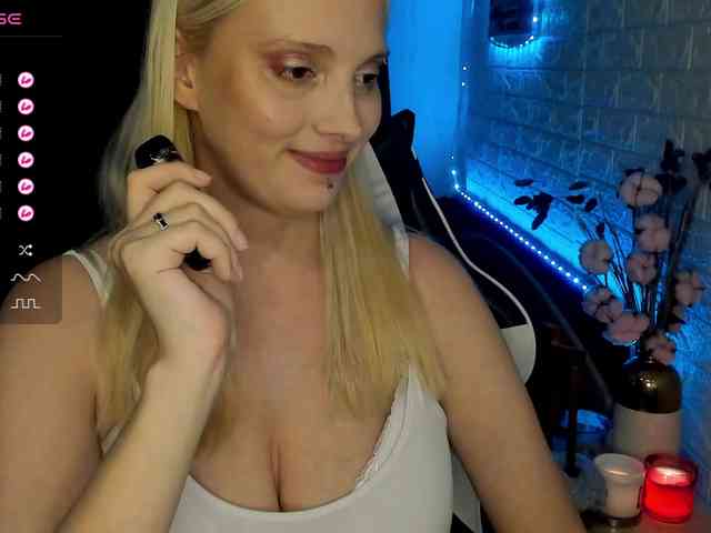 AmelieAndersen webcam