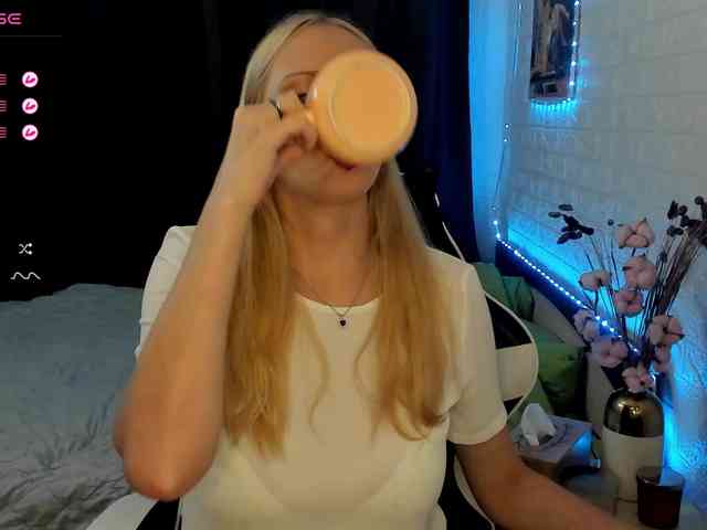 AmelieAndersen webcam