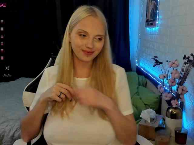 AmelieAndersen webcam