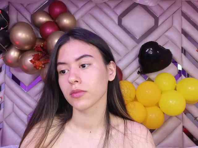 SashaCollinss SashaCollinss