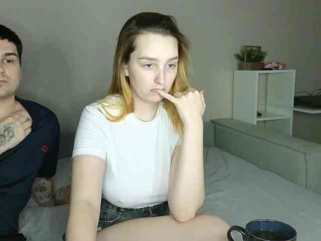 Sweet-Little-Lie webcam