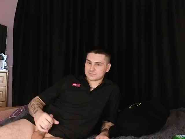 Sweet-Little-Lie webcam