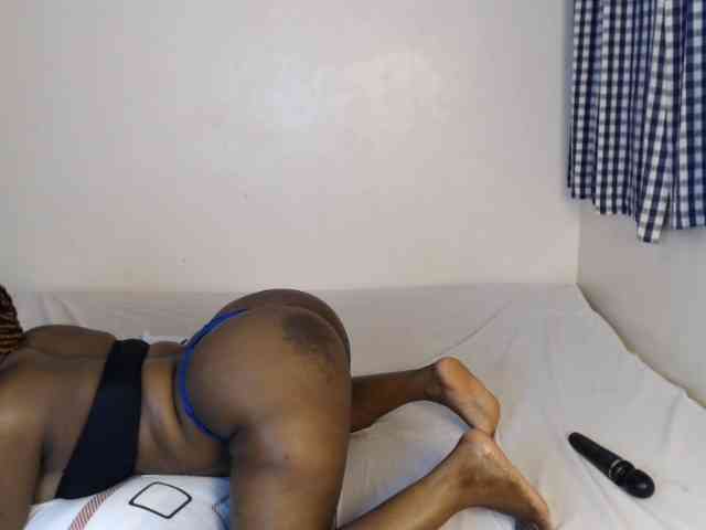 JolieNoir webcam