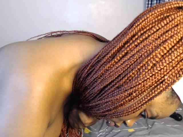 JolieNoir webcam