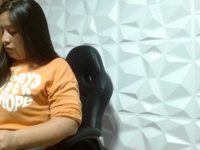 monickhot303av's BongaCams show and profile