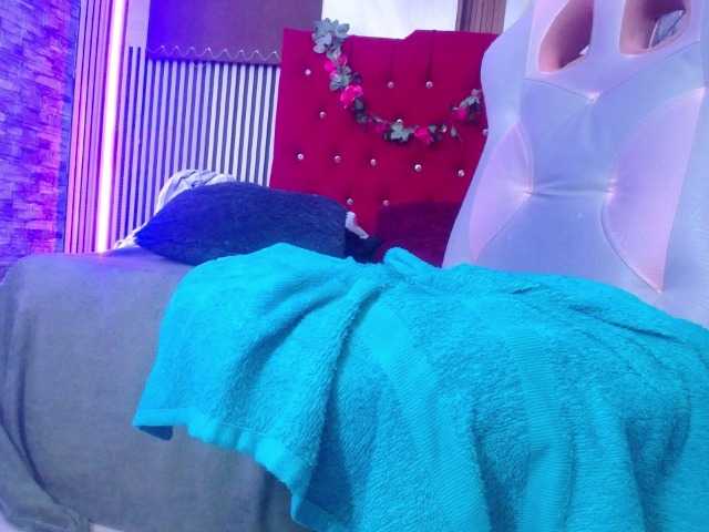 monickhot303av's BongaCams show and profile