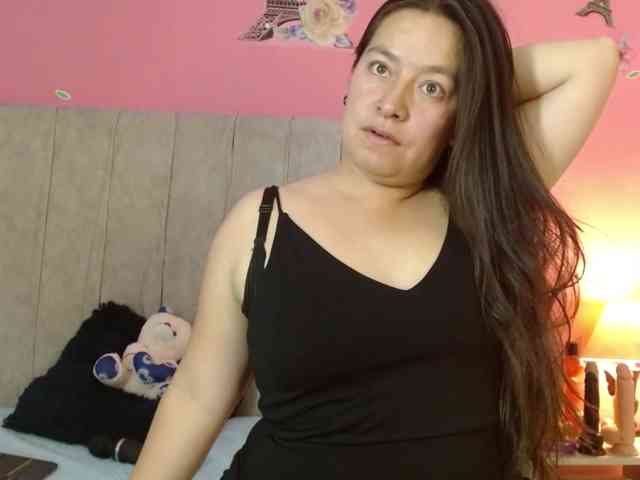 monickhot303av webcam