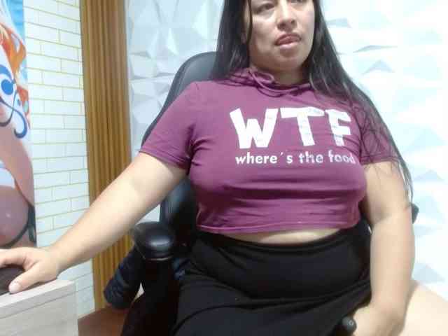 monickhot303av webcam