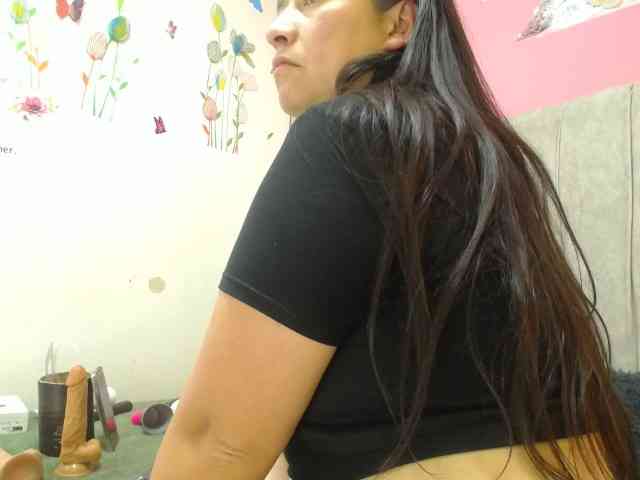 monickhot303av webcam