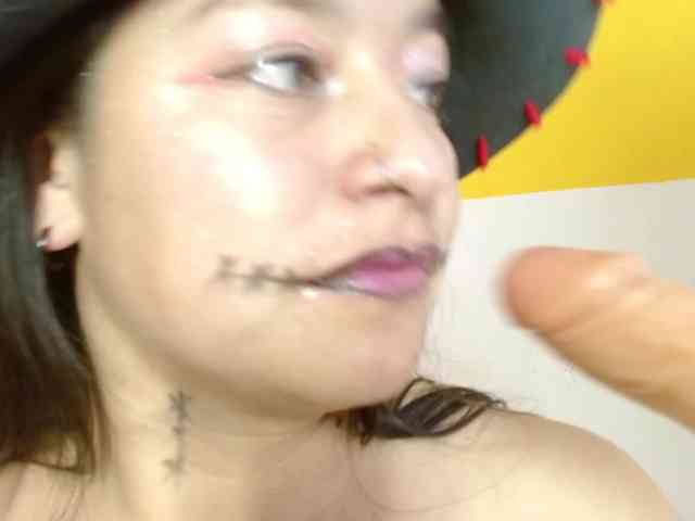monickhot303av webcam