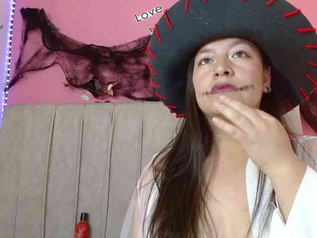 monickhot303av webcam