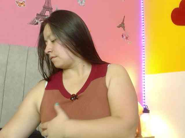 monickhot303av webcam