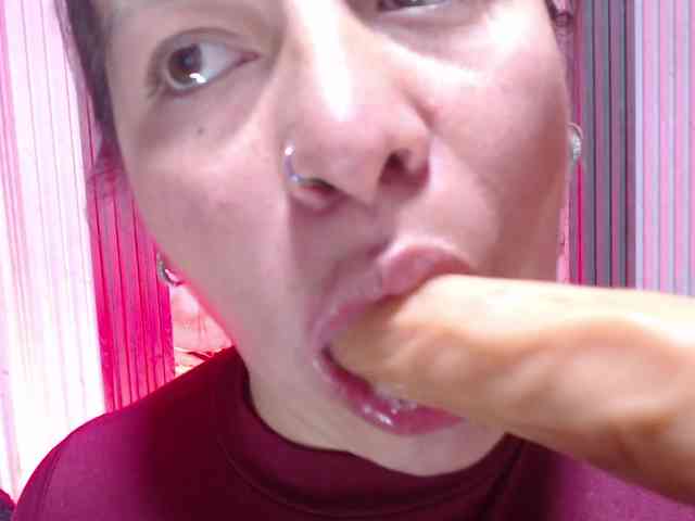 monickhot303av webcam