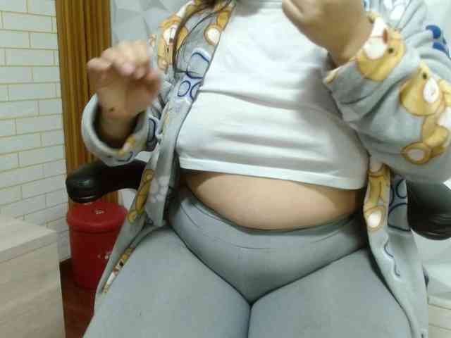 monickhot303av webcam