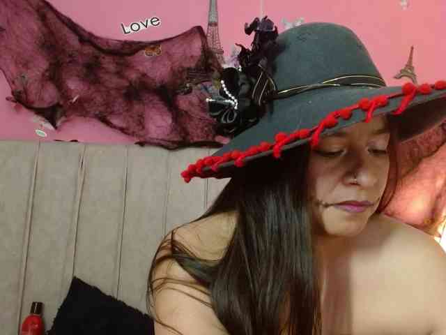 monickhot303av webcam