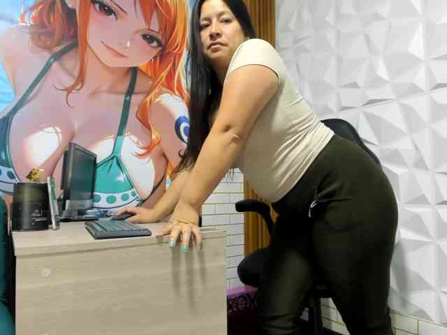 monickhot303av webcam