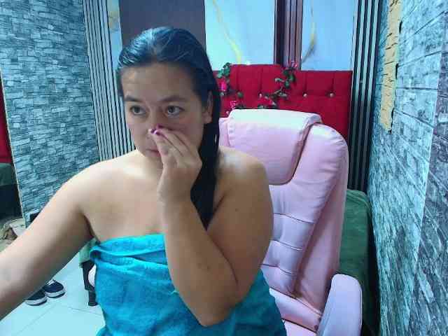 monickhot303av webcam