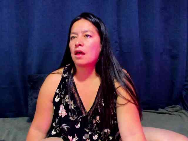 monickhot303av webcam